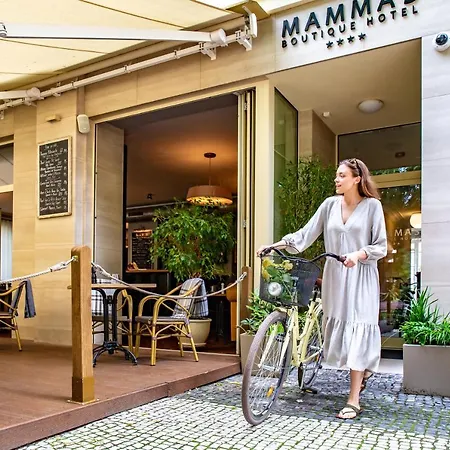 Mamma's Boutique 4*